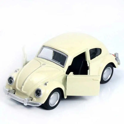coche miniatura antiguo